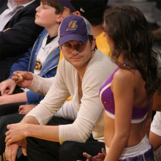 Ashton Kutcher Ashton Kutcher